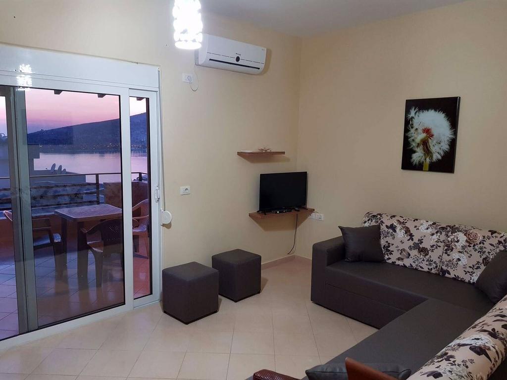 SarandëJon'S Penthouse公寓 外观 照片