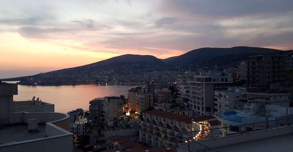 SarandëJon'S Penthouse公寓 外观 照片
